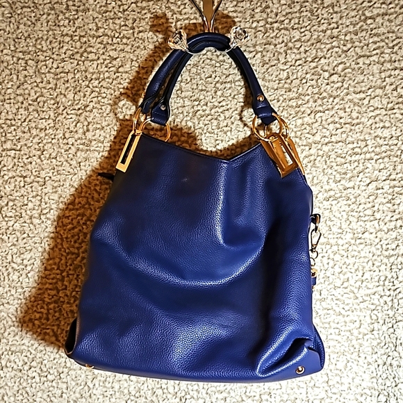 **Brand New genuine leather purse - Picture 2 of 6